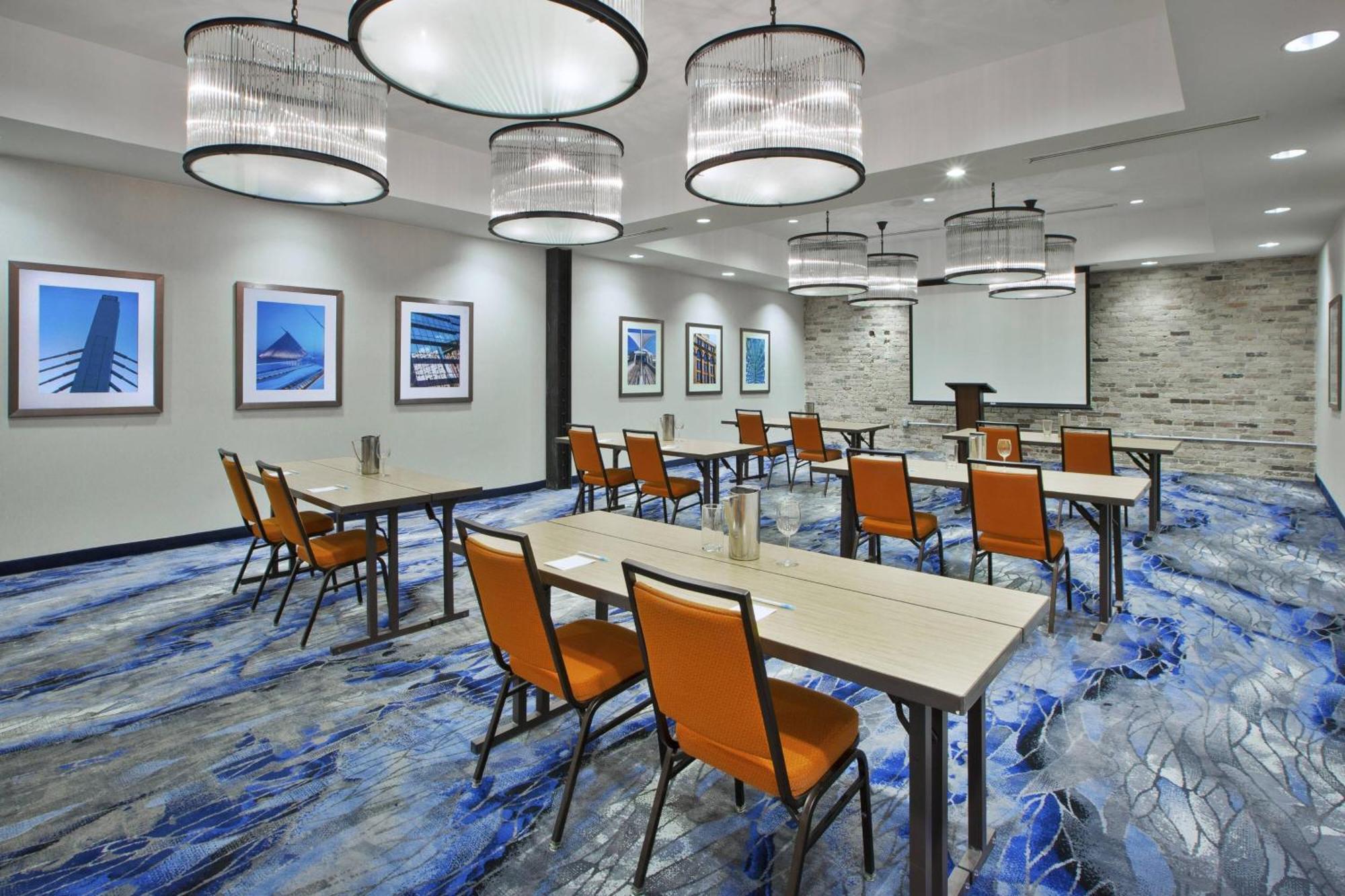 Fairfield Inn & Suites By Marriott Milwaukee Downtown Exteriör bild