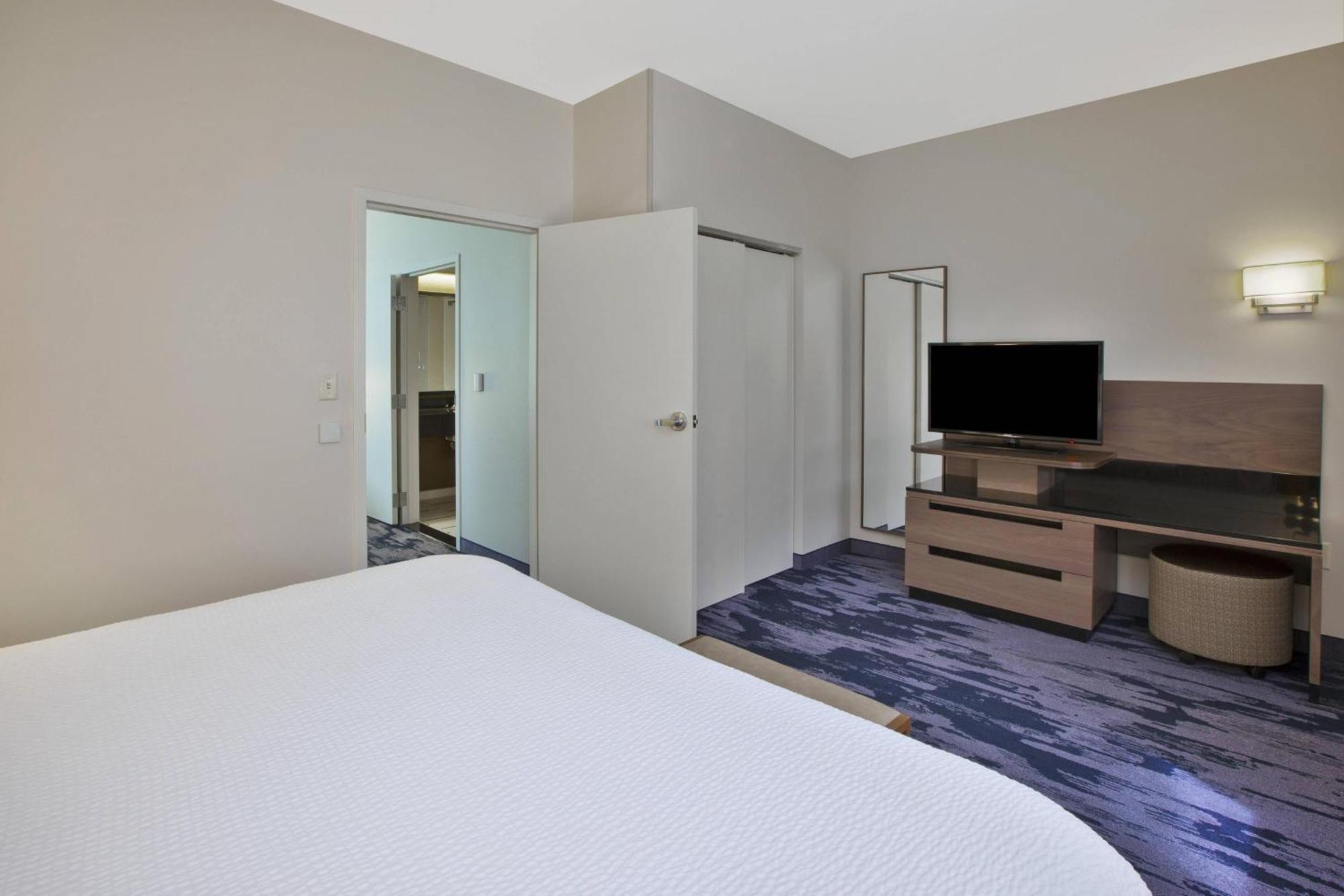 Fairfield Inn & Suites By Marriott Milwaukee Downtown Exteriör bild