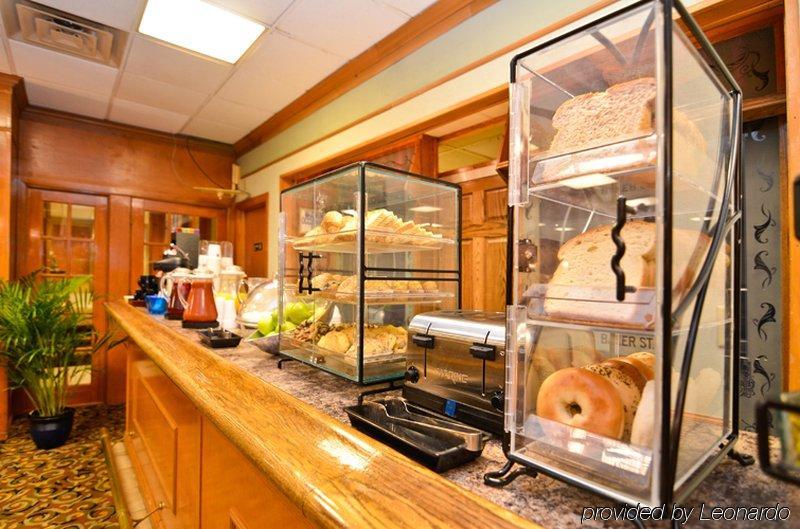 Fairfield Inn & Suites By Marriott Milwaukee Downtown Restaurang bild