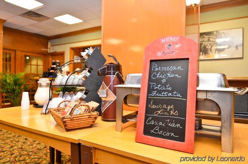 Fairfield Inn & Suites By Marriott Milwaukee Downtown Restaurang bild