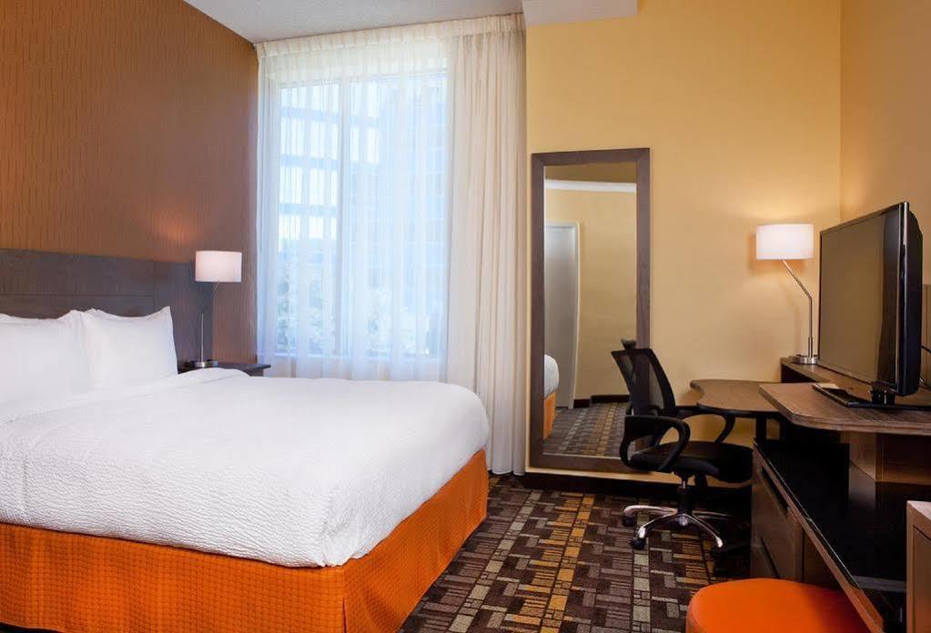 Fairfield Inn & Suites By Marriott Milwaukee Downtown Exteriör bild
